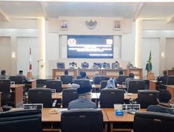 Paripurna DPRD Kab.Sukabumi Ke 32, Penyempurnaan dan Penyesuaian Hasil Evaluasi Gubernur atas Raperda  APBD Th. Anggaran 2023