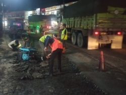 Jalan Nasional Depan Pasar Parungkuda Sukabumi, Berlubang  Diperbaiki
