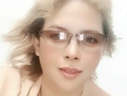 Hidup ini keras Bung ! Yang kuat akan berkuasa.