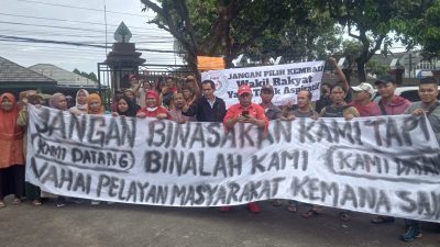 Reses Kecamatan Cibinong Diwarnai Demo PMC dan Pedagang GOR Pakansari