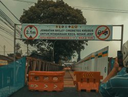 Jembatan Sementara Cikereteg Rampung, Besok Diuji Coba