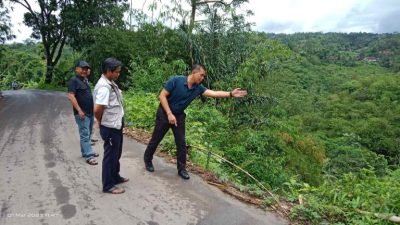 Peduli Warga, Ketua Komisi IV DPRD Kabupaten Sukabumi Tinjau Tanah Longsor di Sukadamai