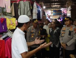 Sidak pasar, Kapolres Sukabumi katakan untuk harga relatif stabil