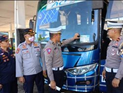 Operasi Ketupat 2023 Resmi Digelar, Kapolri: Berikan Pelayanan Terbaik ke Pemudik