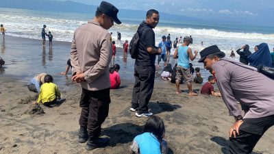 Polres Sukabumi Himbau Wisatawan Untuk Tidak Berenang di Tempat Berbahaya