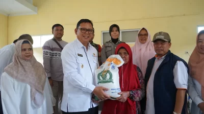 PJ. Wali Kota Sukabumi Memantau Penyaluran Beras Program Cadangan Pangan Pemerintah
