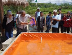 Ponpes Assalam Jadi Role Model Budidaya Sidat, Bupati” Realisasi One Pesantren One Product