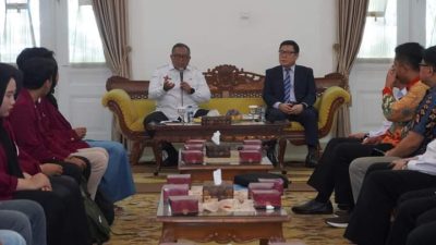 Bupati Minta Mahasiswa Kuliah DI University OF Gyeongnam Namhae Korea Selatan ” Harus Struggle,”