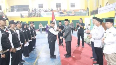 Lepas Calon Jemaah Haji Kloter 03, Sekda Sampaikan Pesan Bupati Sukabumi