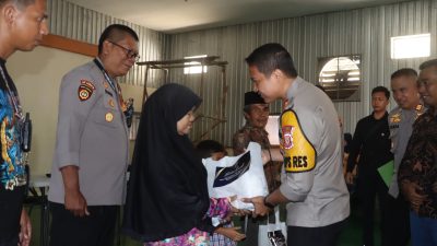 Hari Nelayan, ” Kapolres Sukabumi Santuni Yatim, Janda dan Jompo
