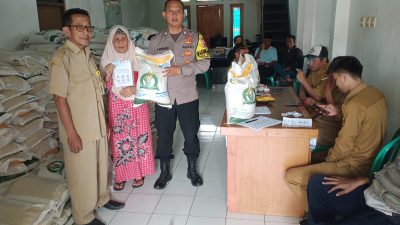 Pemdes Kutajaya Distribusikan 1456 CPP, Dihadiri Bhabinkamtibmas Bripka Afif