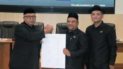 Bupati Sukabumi Hadiri Rapat Paripurna Agenda Pengambilan Keputusan Atas 3 Raperda