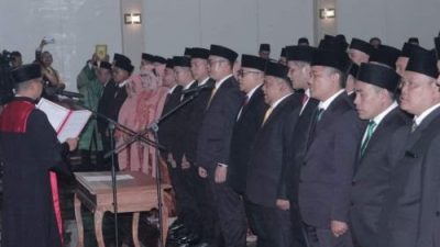 50 anggota DPRD Kabupaten Sukabumi periode 2024-2029 dilantik dan diambil sumpah