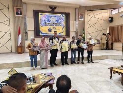 Bayar Pajak 24 Ribu Pertahun, Pedagang Mie dan Kopi, Dihadiahi Umroh Bupati Sukabumi