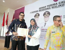 Tingkatkan SDM di Sektor Pendidikan, Pemkot Sukabumi Berikan 66 Beasiswa Pendidikan Kepada Calon Mahasiswa.
