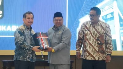 Ketua DPRD Kab.Sukabumi Hadiri Penyerahan Laporan Keuangan Pemda TA.2024