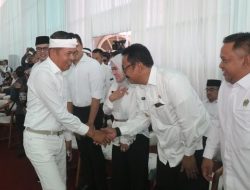 Gubernur Jabar Bersama KPK, Ketua DPRD dan Bupati Sukabumi Tekan Komitmen Anti Korupsi.