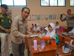 Sekda Kabupaten Sukabumi Resmikan Satuan Pelayanan Pemenuhan Gizi di Cidadap Kecamatan Simpenan.