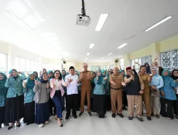Melalui Pelatihan Hertech, Wali Kota Sukabumi Dorong Literasi Teknologi di Kalangan Masyarakat.