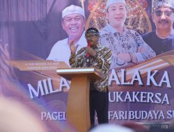 Perhelatan Milangkala Ka-102 Desa Sukakersa, Bupati Sukabumi,: Bergerak Maju dan Bersatu Padu Dalam Pembangunan Desa.