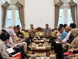 Rapat Evaluasi dan Percepatan Program MBG, Sekda Sukabumi,: Program MBG diharapkan Mampu Ciptakan Generasi Yang Sehat.