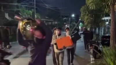 Mencekam, Rumah Menteri Keuangan Turut di Jarah Oleh Sejumlah Orang Tak Dikenal.