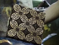 Hari Batik Nasional 02 Oktober, Warisan Budaya Kerajinan Tangan Bernilai Tinggi.