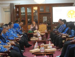 Dekranasda Kota Sukabumi, Melalui Penguatan Pendataan Perajin Bangkitan Kembali Kerajinan Daerah Secara Terarah.