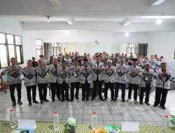 Konferensi Kerja I PGRI Kota Sukabumi, Wakil Wali Kota Tegaskan Komitmen Guru Berkualitas, Dorong Kesenjangan Pendidikan.