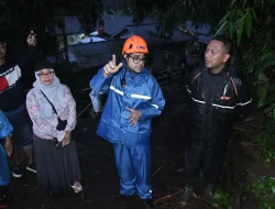 Wakil Walikota Sukabumi Tinjau Area Terdampak Banjir dan Longsor, BPBD Laporkan 19 Titik Lokasi Terdampak.