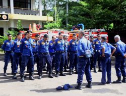 Disdamkar Kabupaten Sukabumi, Menggelar Simulasi Pelatihan Kesiapsiagaan Personel Hadapi Tangap Bencana.