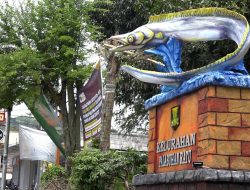 Perdana, Tugu Ikan Layur Jadi Penanda Kelurahan Palabuhanratu, Ikon Jati diri Masyarakat Pesisir.