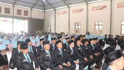 Wisuda Santri Kelas Akhir TMI Assalam Putra, Wabup Sukabumi,: Kembangkan Ilmu Sains dan Teknologi.