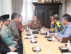 Pemkab Sukabumi Tekan Keberlangsungan Program JKN, Sekda Ade,: Responsif Cepat Tanpa Diskriminasi Bagi Seluruh Peserta.