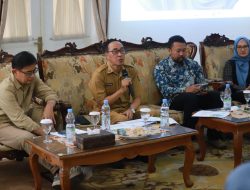 Kolaborasi Bersama UHC Prov Jabar, Sekda Ade Pastikan Warga Memiliki  Akses Kesehatan Promotif.