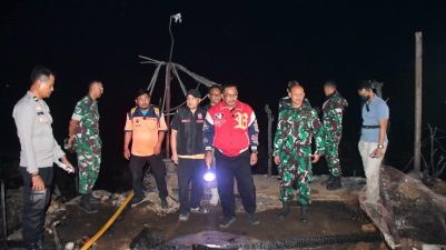 Bupati Sukabumi Tinjau Lokasi Bencana Kebakaran di Kp. Adat Ciptamulya.