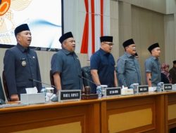 Paripurna DPRD Sukabumi ke-14, Bahas 2 Agenda Penyampaian Umum Fraksi, Serta Penyampaian Pendapat Bupati.