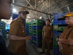 Wakil Walikota Sukabumi Kunjungi PT Rumah Magot Selabintana, Dorong Pengelolaan Sampah Organik Berkelanjutan.
