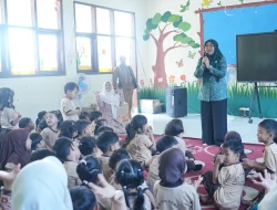 Gerakan Gemar Membaca Sejak Dini, Ketua TP-PKK Kota Sukabumi,:  Tumbuhkan Kebiasaan Literasi Anak.
