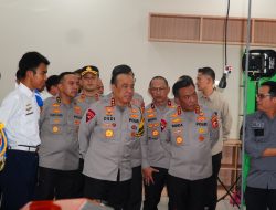 Wakapolri Pantau Penerimaan SPMB SMA KTB Angkatan ke III
